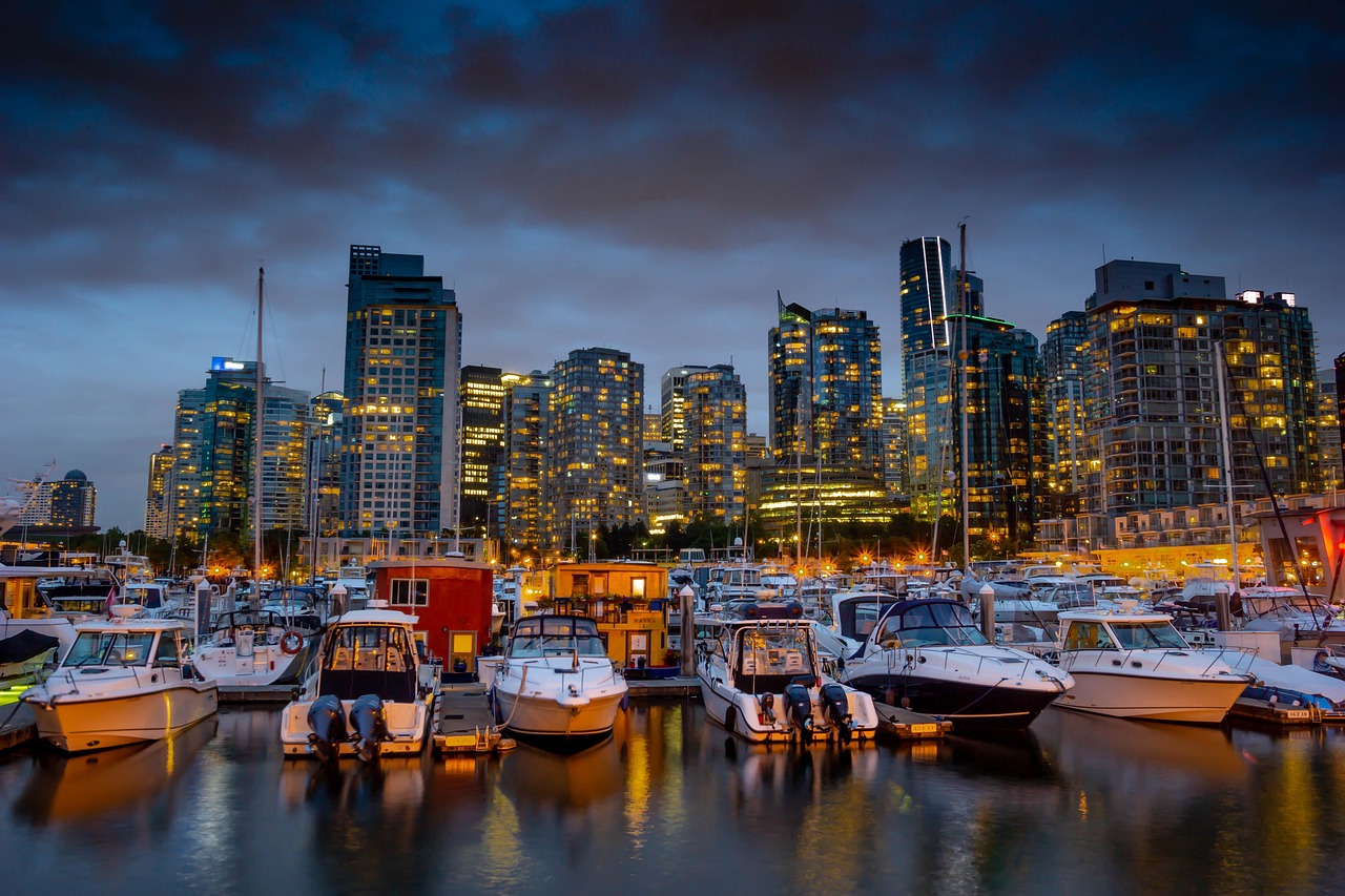 7 Neighbourhoods in Vancouver Worth Staying In